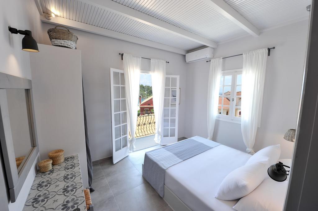 Alia Luxury Apartment Gaios Exteriör bild